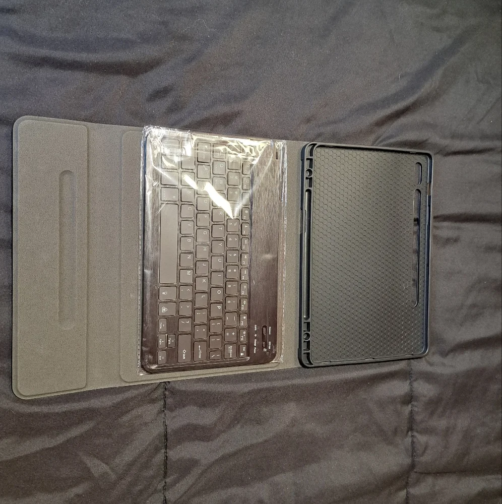 Tablet Case With Magnetic Bluetooth Keyboard For 10 Inch Tablet